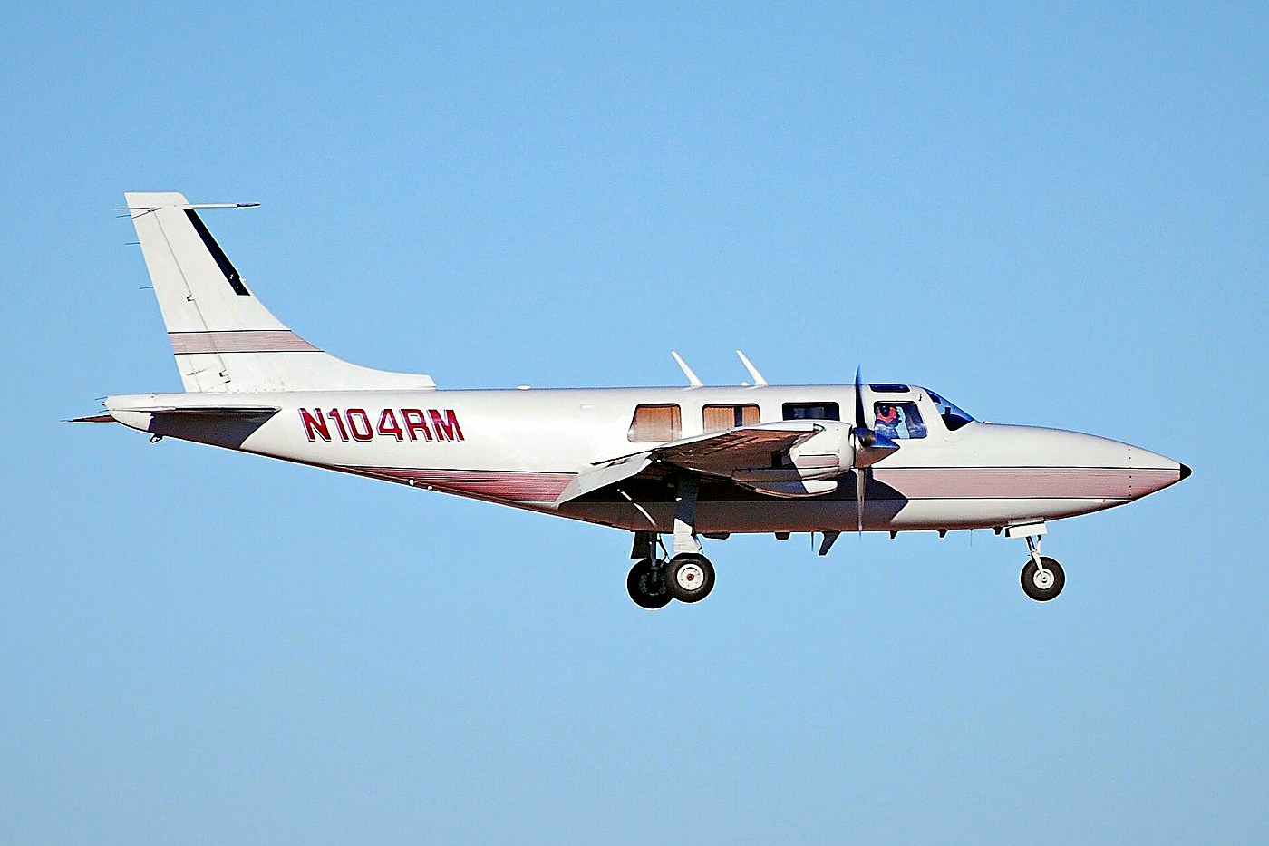 Aerostar 601P