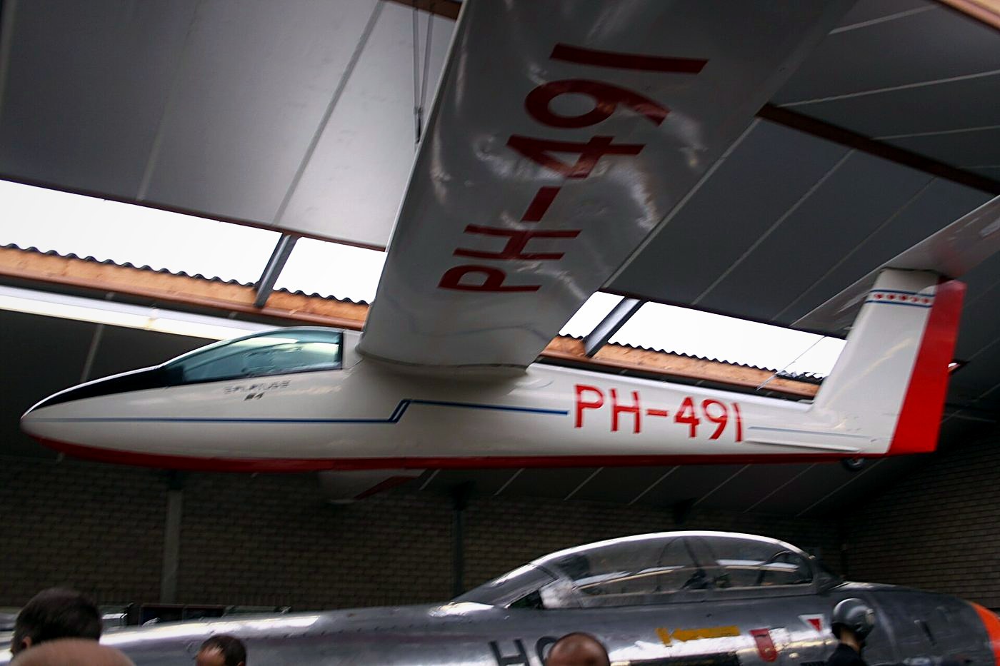 Pilatus B4-PC11