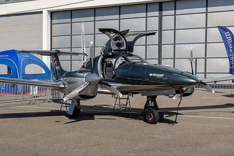 DA62