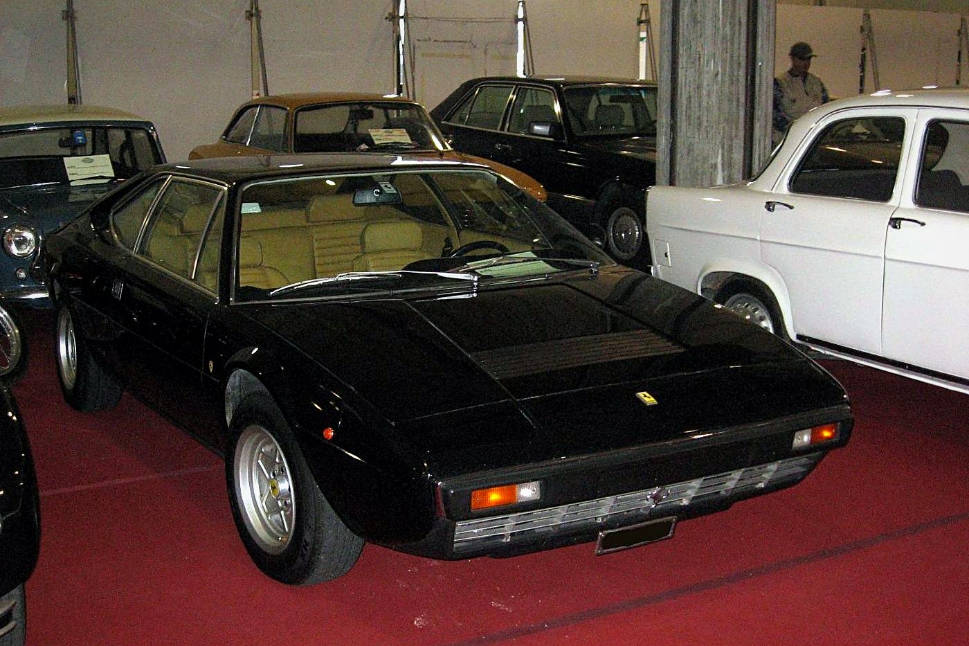 Ferrari 308 GT4