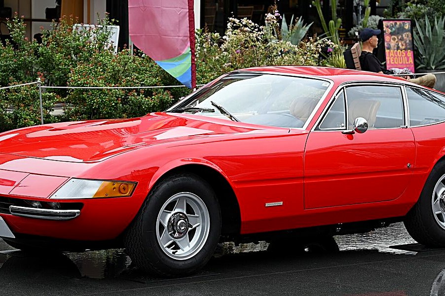 Ferrari 365 GTB/4 Daytona