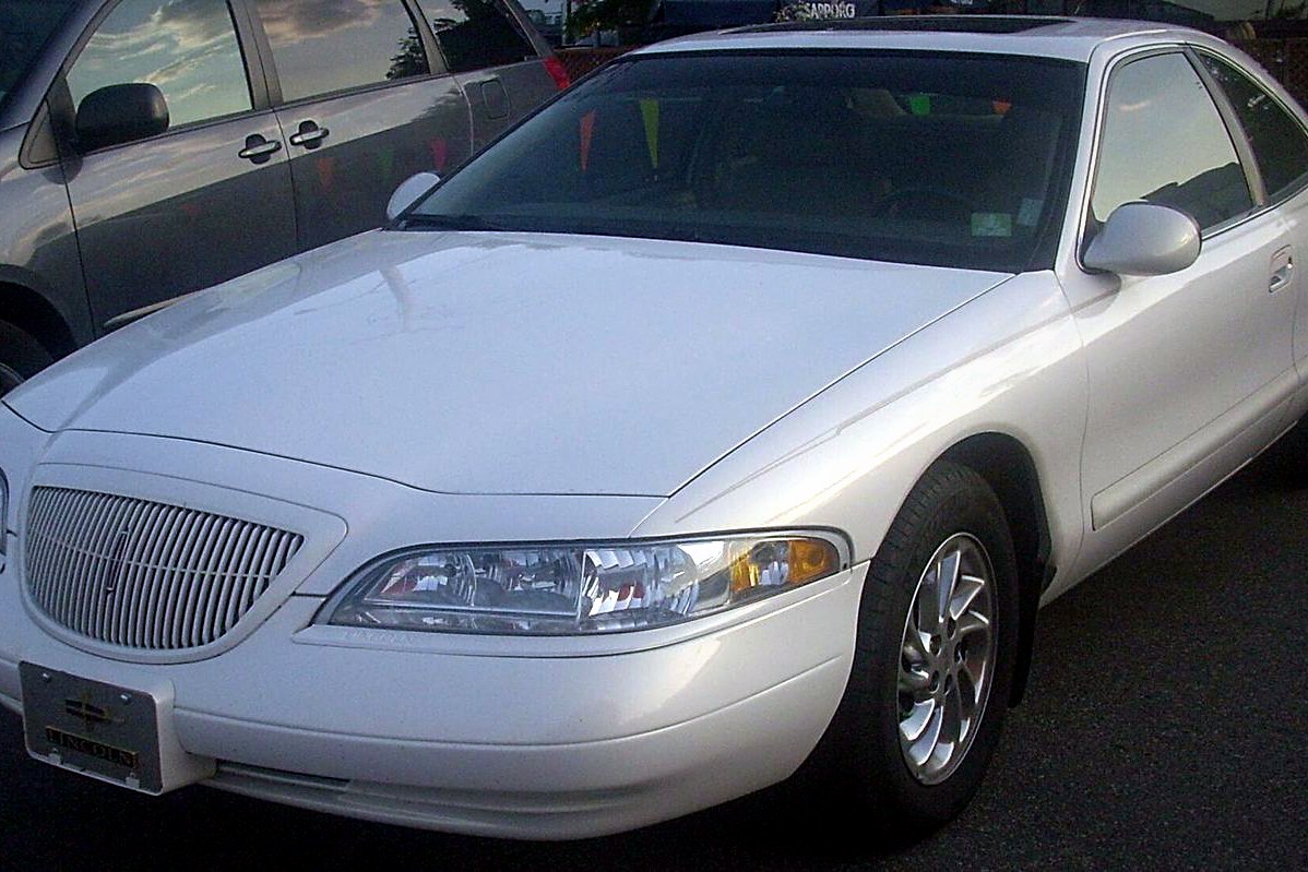 Lincoln Mark VIII