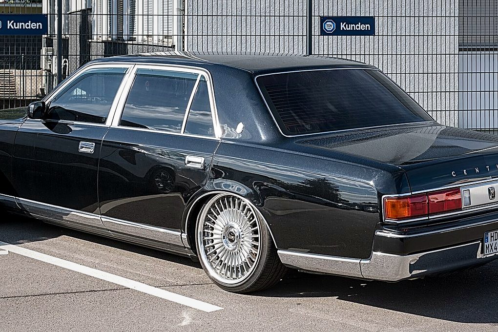 Toyota Century