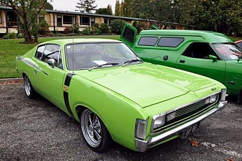 Valiant Charger
