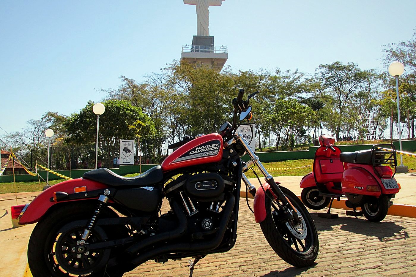 Harley-Davidson Roadster (XL1200CX)