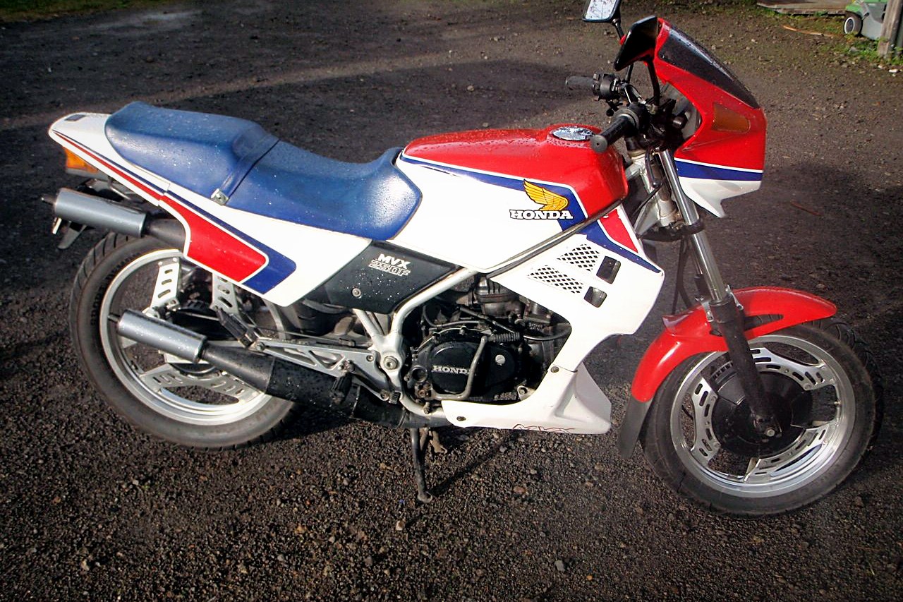 Honda MVX250F