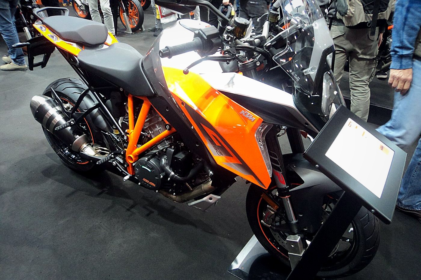 KTM 1290 Super Duke R