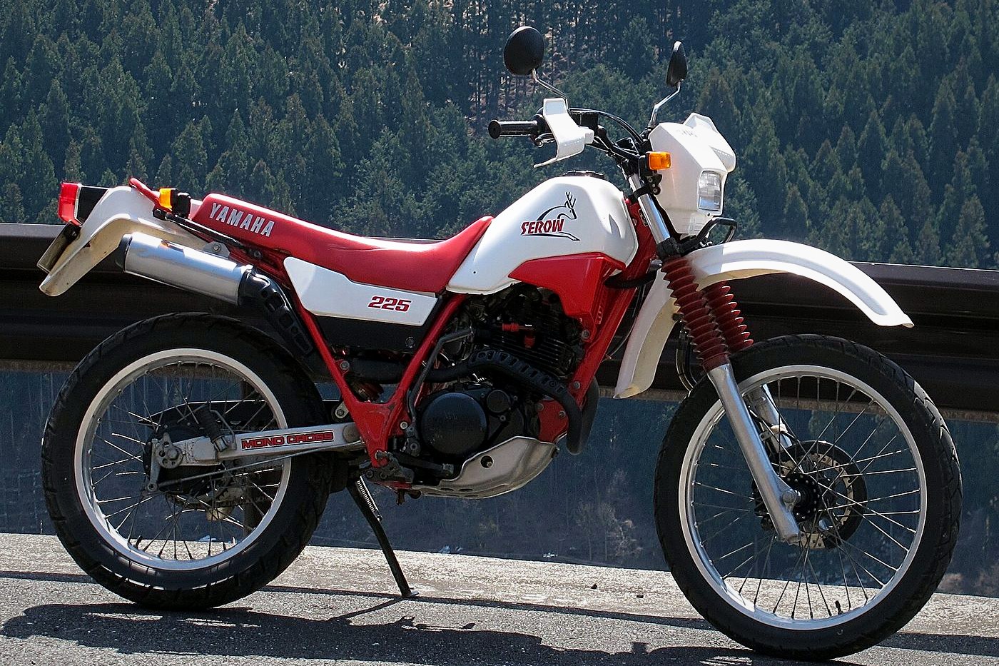 Yamaha XT225 Serow