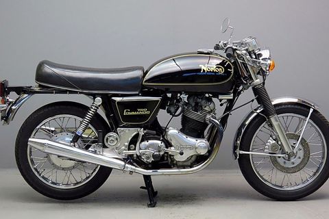 Commando 850 Interstate